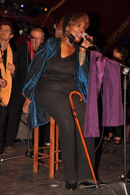 min 2011 12 10 cabaret sauvage 081